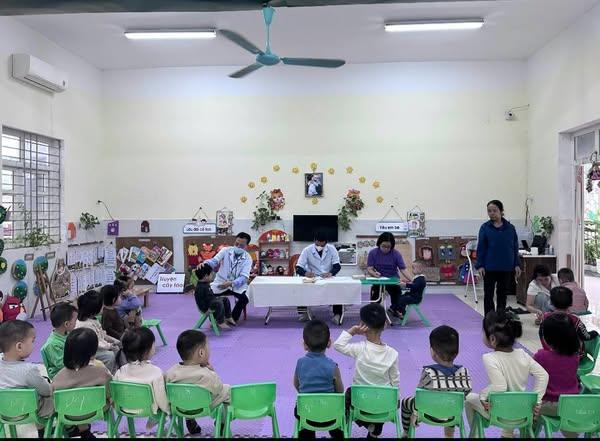 👩‍⚕️👩‍⚕️KHÁM SỨC KHỎE ĐỊNH KÌ CHO HỌC SINH TOÀN TRƯỜNG